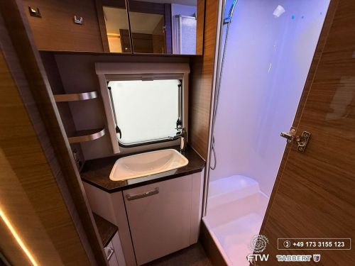 NOUVEAU BELLINI 590 / 2026 PORTE ARRIERE