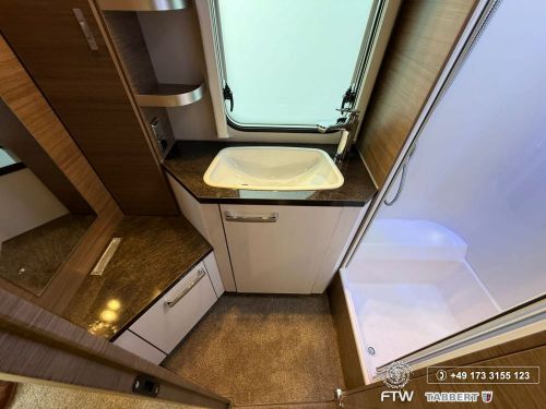 NOUVEAU BELLINI 590 / 2026 PORTE ARRIERE