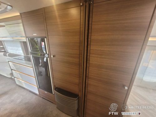 NOUVEAU BELLINI 590 / 2026 PORTE ARRIERE