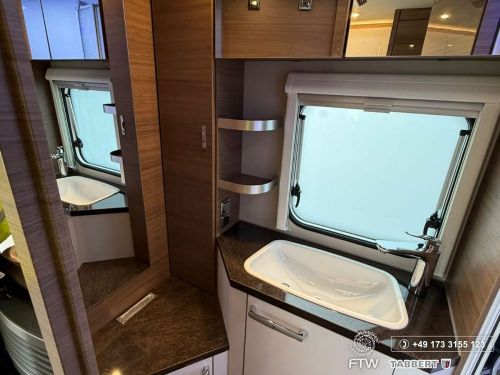 NOUVEAU BELLINI 590 / 2026 PORTE ARRIERE